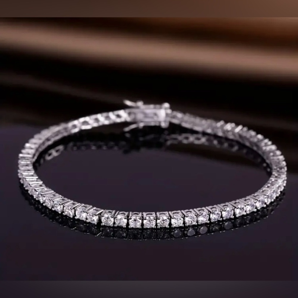 18K Plated White Gold Stainless Steel Classic Lux Set - Picture 3 of 4